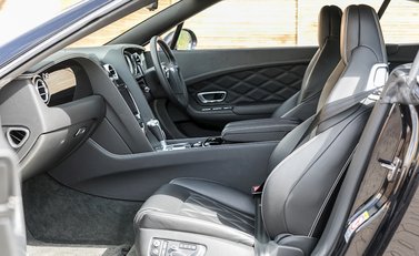 Bentley Continental GT Speed Convertible 17