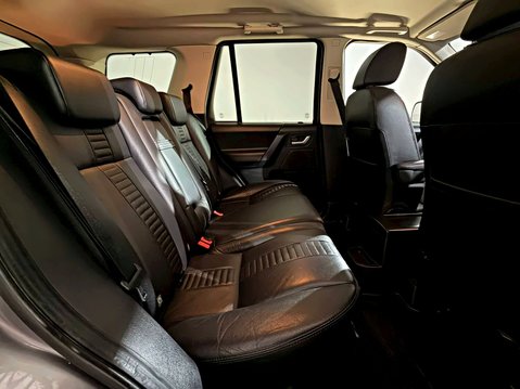Land Rover Freelander SD4 DYNAMIC 19