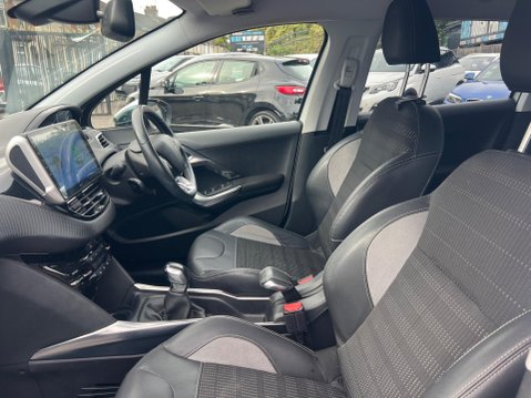 Peugeot 2008 1.2 VTi Allure Euro 5 5dr 25