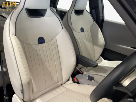 Mini Electric Cooper E 40.7kWh Exclusive Hatchback 3dr Electric Auto (184 ps) 1 Owner - Sensors 11