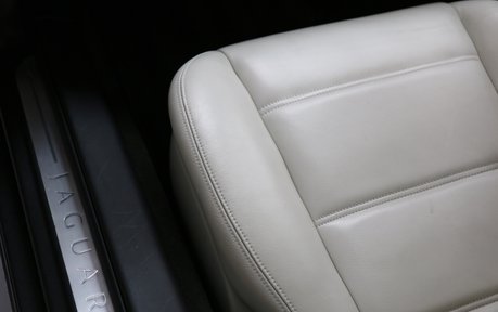 Jaguar XKR Stunning Cherished Example - Only 3 Owners 24