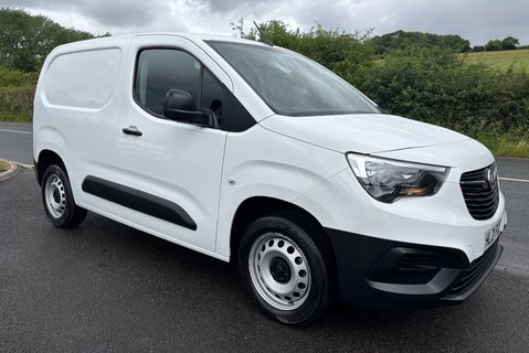 Vauxhall Combo L1H1 2300 100 ps Dynamic Panel Van - No VAT 5