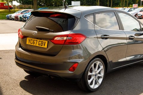 Ford Fiesta TITANIUM 8