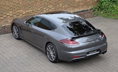 Porsche Panamera GTS 13