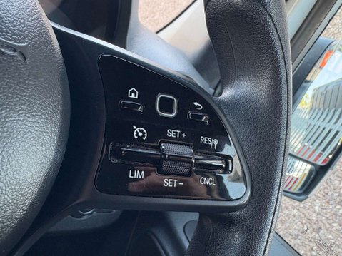 Mercedes-Benz Sprinter 2.0 315 CDI Premium Panel Van 5dr Diesel Manual FWD L2 H2 Euro 6 (s/s) (150 39