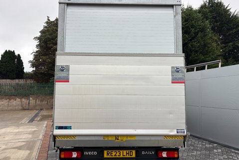 Iveco Daily 35C14HB Hi-Matic Luton with Tail Lift 10
