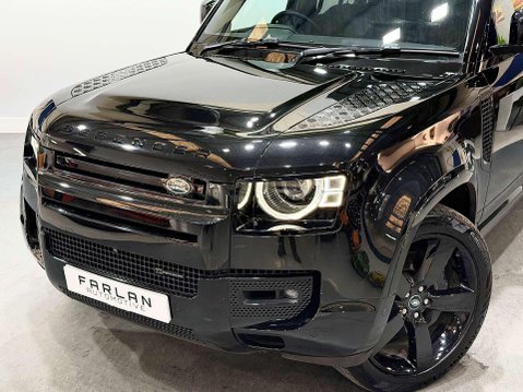 Land Rover Defender 3.0 D300 MHEV X-Dynamic HSE SUV 5dr Diesel Auto 4WD Euro 6 (s/s) (300 ps) 17