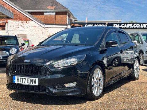 Ford Focus 1.0T EcoBoost ST-Line Euro 6 (s/s) 5dr 9
