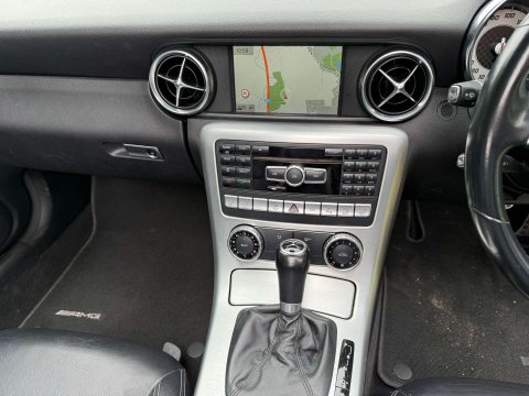 Mercedes-Benz SLK 3.5 SLK350 AMG Sport BlueEfficiency Auto 2dr 8