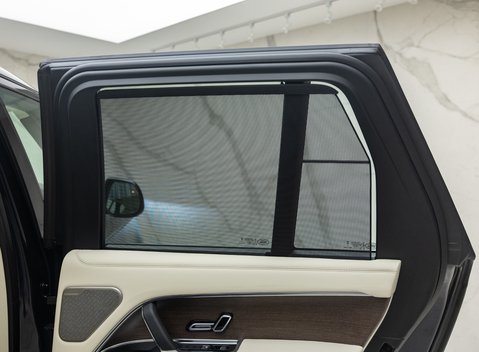 Land Rover Range Rover P550e AUTOBIOGRAPHY 24