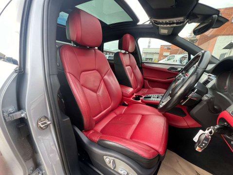 Porsche Macan 3.0 Macan S Semi-Automatic 4WD 5dr - NATIONAL DELIVERY* 39