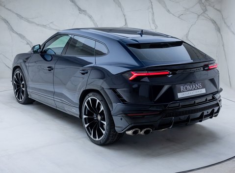 Lamborghini Urus S 12
