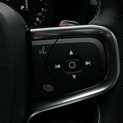 Volvo XC40 2.0 XC40 R-Design T4 Auto 5dr 1