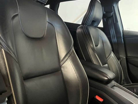 Volvo V40 2.0 V40 R-Design Pro D3 Auto 5dr 12