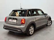 Mini Hatch 1.5 Cooper Classic Hatchback 5dr Petrol Steptronic Euro 6 (s/s) (136 ps) 24