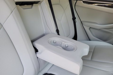 Porsche Macan PDK 49
