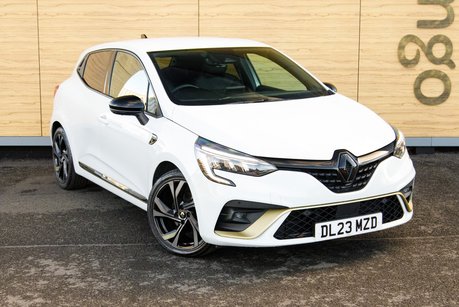 Renault Clio E-TECH ENGINEERED PHEV