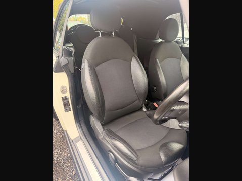Mini Convertible 1.6 Cooper 2dr 15