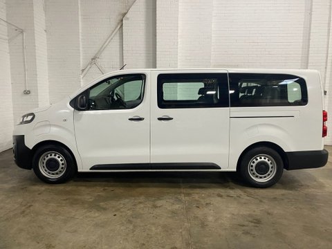 Vauxhall Vivaro Life COMBI L 9