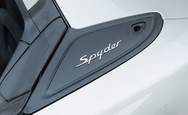 Porsche 718 Boxster Spyder 28