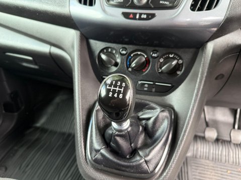 Ford Transit Connect 240 LIMITED P/V 25