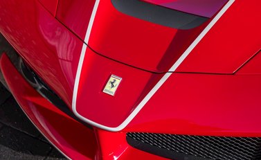 Ferrari LaFerrari Aperta 29