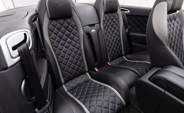 Bentley Continental GT V8 S Convertible Black Edition 14