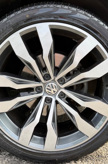 Volkswagen Tiguan R-LINE TECH TSI EVO DSG -CAMERA -FULL VW SERVICE HISTORY  