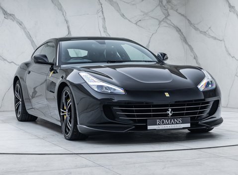 Ferrari GTC4 Lusso V12 6