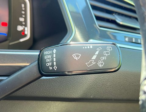 Volkswagen Tiguan 1.5 Tiguan R-Line TSi Semi-Auto 5dr 25