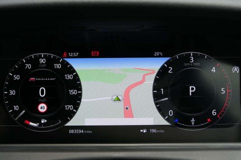 Land Rover Range Rover Velar R-DYNAMIC SE 26