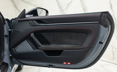 Porsche 911 Targa 4 GTS (992) 37