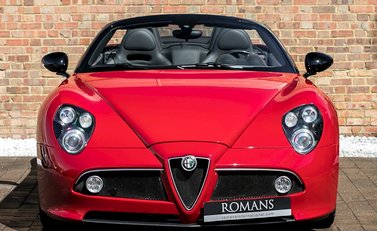 Alfa Romeo 8C Spider 6