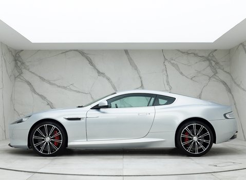 Aston Martin Virage 2