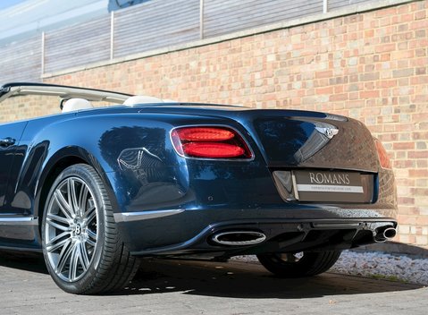 Bentley Continental GT Speed Convertible 26