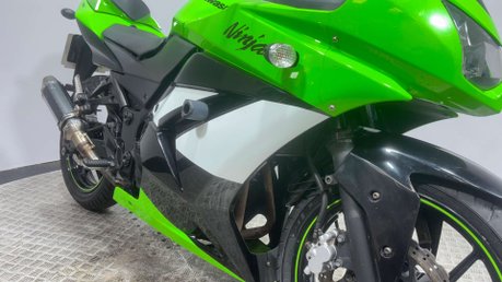 Kawasaki Ninja 2010 24K 33BHP 250CC SPORTS BIKE PROJECT SPARES OR REPAIR 23