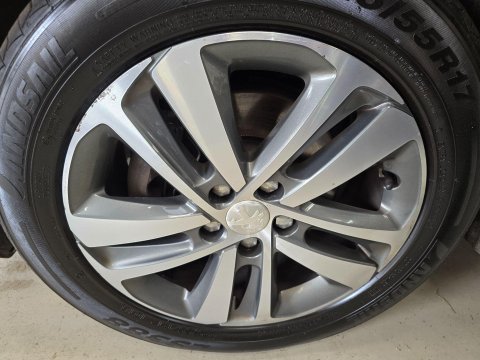 Peugeot Traveller 2.0 BlueHDi Allure Standard MPV MWB Euro 6 (s/s) 5dr (SNav) 54