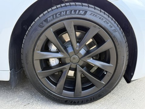 Tesla Model 3 Saloon 4dr Electric Auto RWD (241 bhp) 14