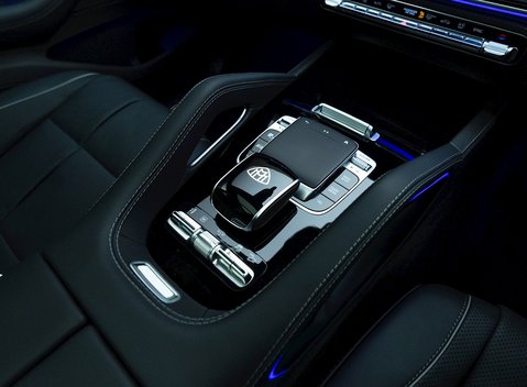 Mercedes-Benz GLS 600 28