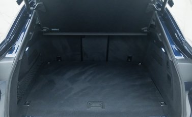 Porsche Cayenne TURBO E-HYBRID Coupe with GT Package 43