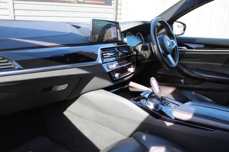 BMW 5 Series 3.0 530D xDrive M Sport Auto 4WD 5dr 18
