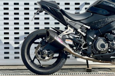 Suzuki GSX GSXS 1000 6