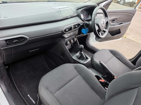 Dacia Sandero 1.0 Sandero Essential SCe 5dr 54