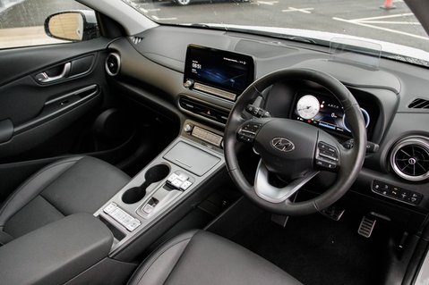 Hyundai KONA ULTIMATE 4