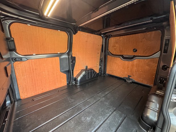 Ford Transit Custom AUTO SWB L1H1 320 GENUINE MS-RT Air Con SELECT 14
