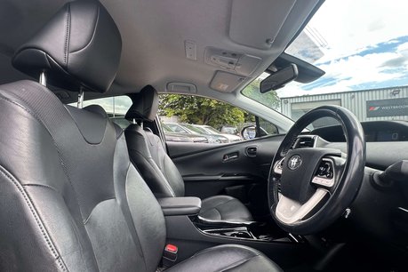 Toyota Prius 1.8 VVT 8.8kWh Excel Hatchback 5dr Petrol Plug-in Hybrid CVT Euro 6 (s/s) ( 15