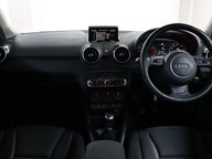 Audi A1 TFSI SPORT 38