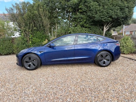 Tesla Model 3 Standard Range Plus Auto RWD 4dr 4