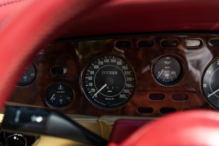 Aston Martin V8 Volante EFi 25