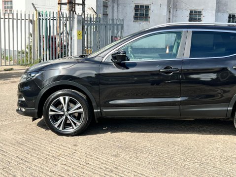 Nissan Qashqai 1.5 dCi N-Connecta Euro 6 (s/s) 5dr 14